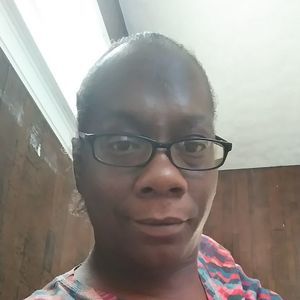 Meet your Posher, Monique